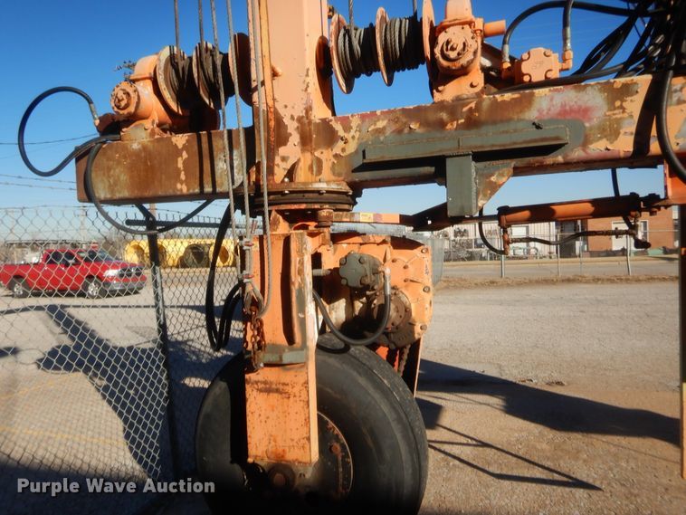 image for item HW9242 Gantry crane