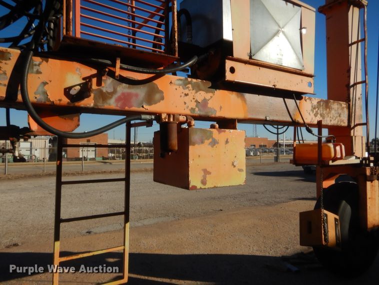 image for item HW9242 Gantry crane