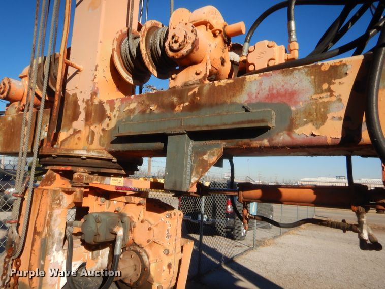 image for item HW9242 Gantry crane