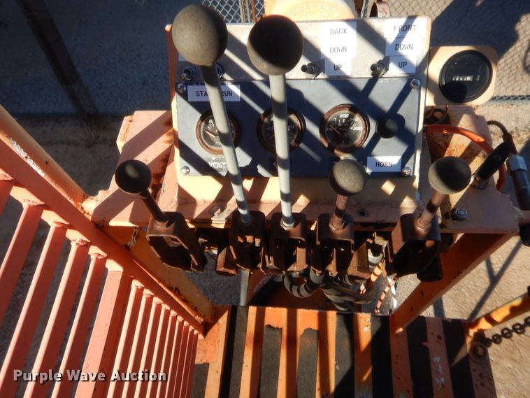 image for item HW9242 Gantry crane