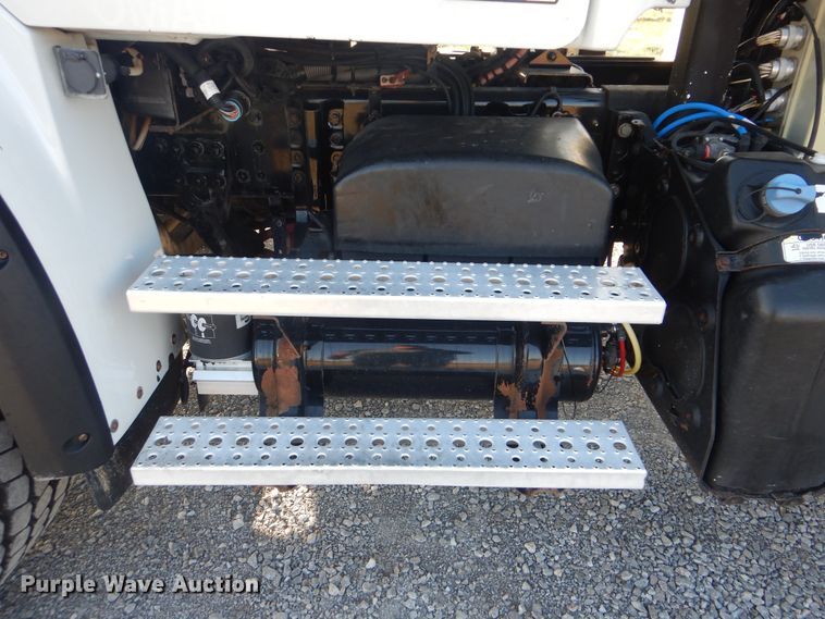 image for item HX9031 2012 Freightliner Business Class M2  crane truck