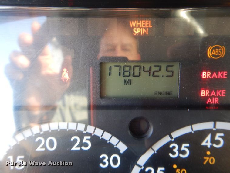 image for item HX9031 2012 Freightliner Business Class M2  crane truck