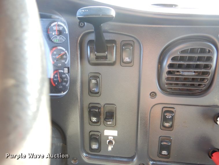 image for item HX9031 2012 Freightliner Business Class M2  crane truck