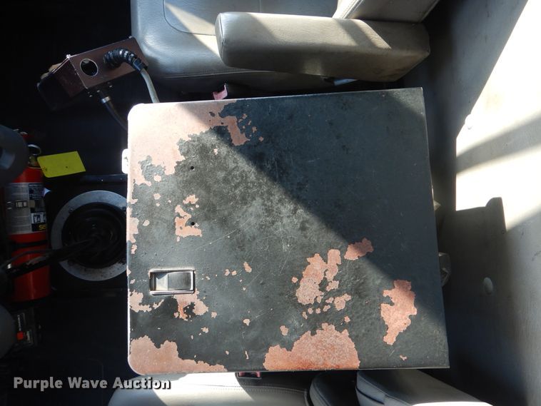 image for item HX9031 2012 Freightliner Business Class M2  crane truck