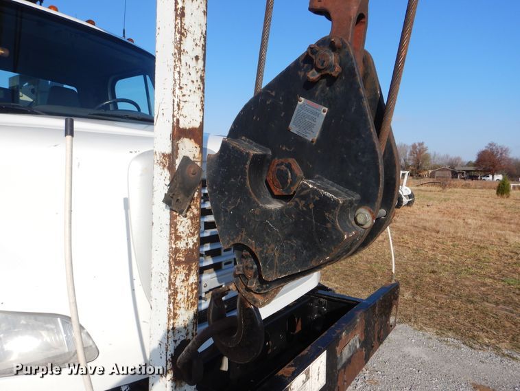 image for item HX9031 2012 Freightliner Business Class M2  crane truck