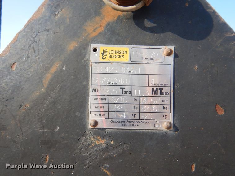 image for item HX9031 2012 Freightliner Business Class M2  crane truck