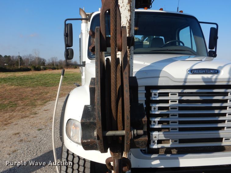 image for item HX9031 2012 Freightliner Business Class M2  crane truck