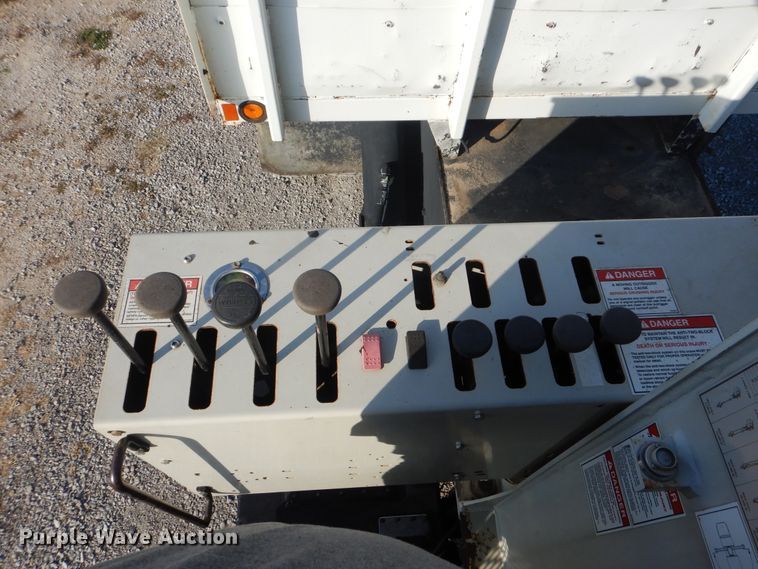 image for item HX9031 2012 Freightliner Business Class M2  crane truck