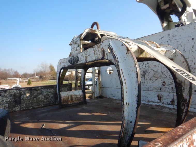 image for item HX9031 2012 Freightliner Business Class M2  crane truck