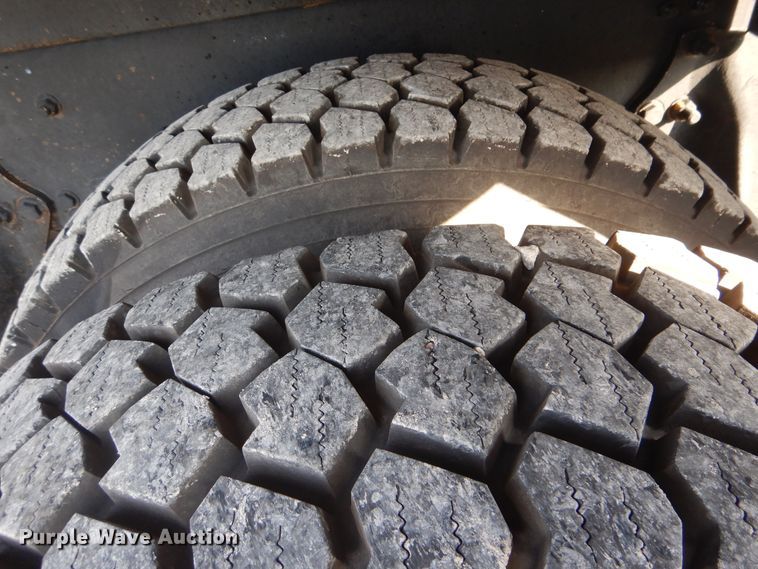 image for item HX9031 2012 Freightliner Business Class M2  crane truck