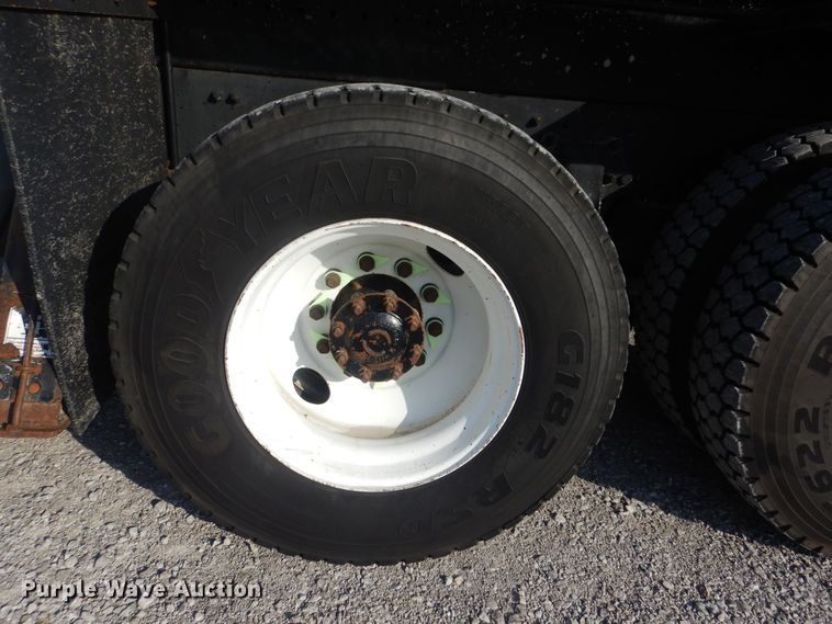 image for item HX9031 2012 Freightliner Business Class M2  crane truck