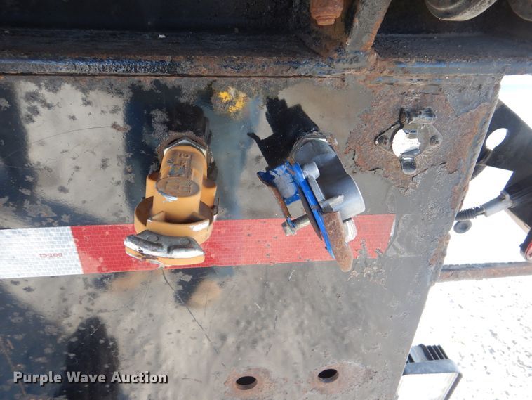 image for item HX9031 2012 Freightliner Business Class M2  crane truck