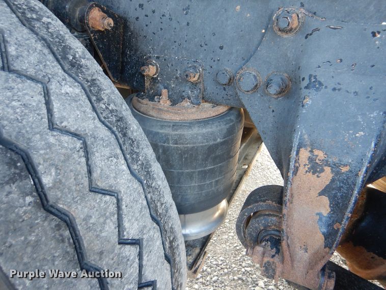 image for item HX9031 2012 Freightliner Business Class M2  crane truck