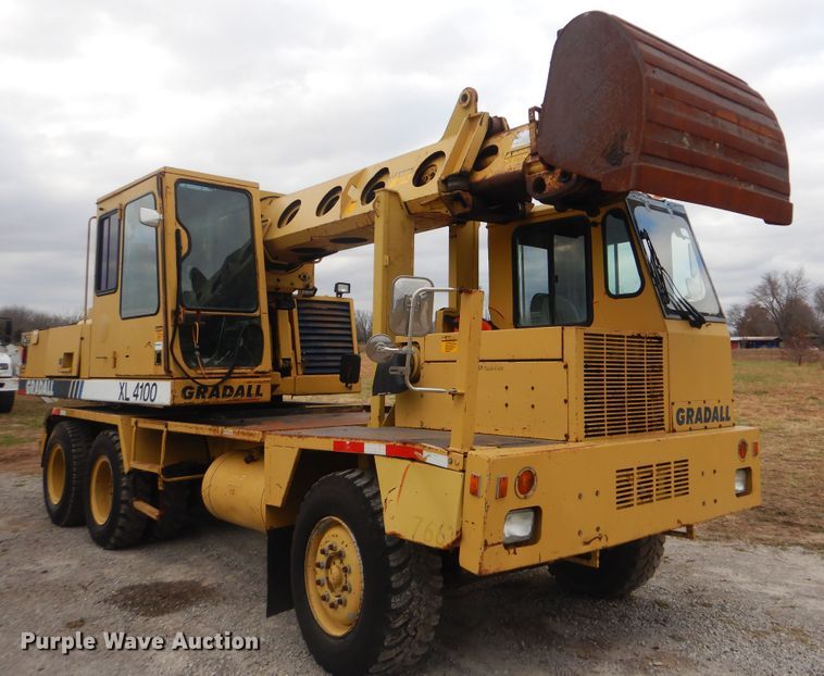 image for item HX9042 1995 Gradall XL4100  wheeled excavator