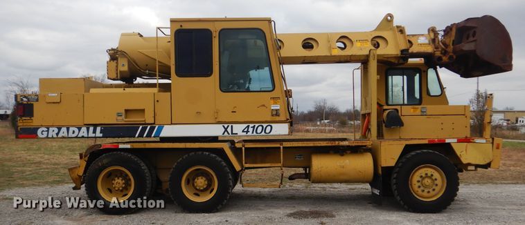 image for item HX9042 1995 Gradall XL4100  wheeled excavator