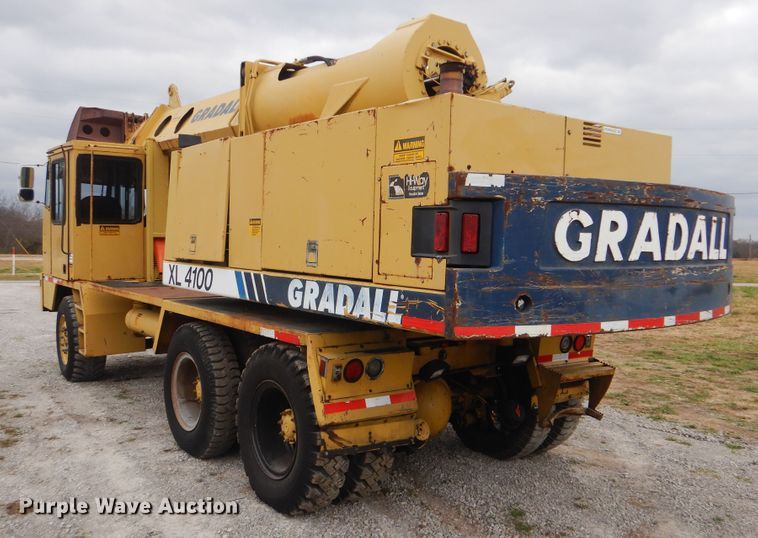 image for item HX9042 1995 Gradall XL4100  wheeled excavator
