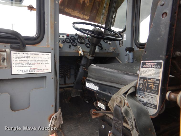 image for item HX9042 1995 Gradall XL4100  wheeled excavator