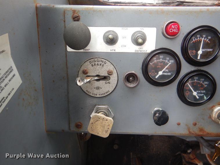 image for item HX9042 1995 Gradall XL4100  wheeled excavator