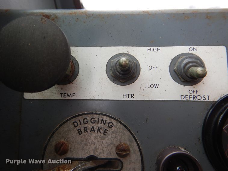 image for item HX9042 1995 Gradall XL4100  wheeled excavator