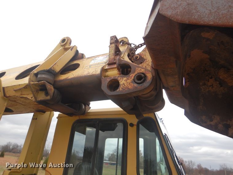 image for item HX9042 1995 Gradall XL4100  wheeled excavator