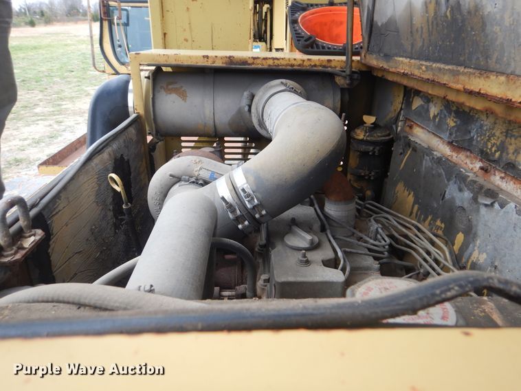 image for item HX9042 1995 Gradall XL4100  wheeled excavator