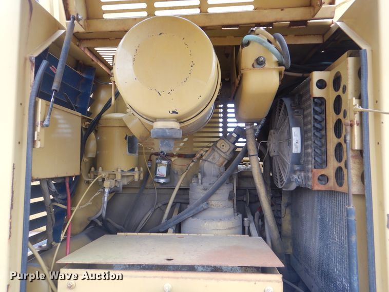 image for item HX9042 1995 Gradall XL4100  wheeled excavator