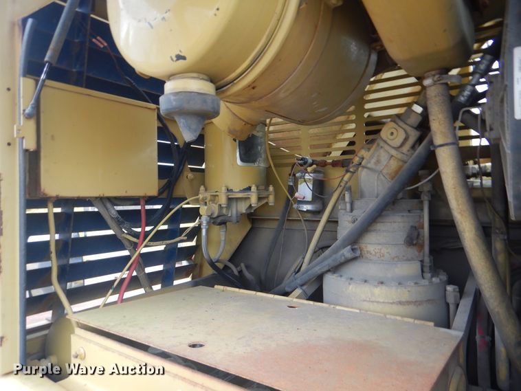 image for item HX9042 1995 Gradall XL4100  wheeled excavator