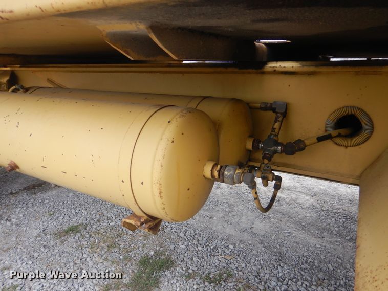 image for item HX9042 1995 Gradall XL4100  wheeled excavator