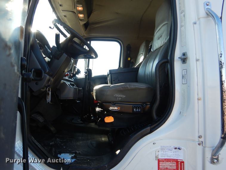 image for item HX9057 2012 Freightliner Business Class M2  crane truck