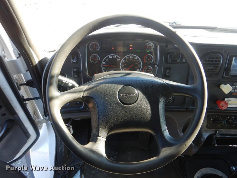 image for item HX9057 2012 Freightliner Business Class M2  crane truck