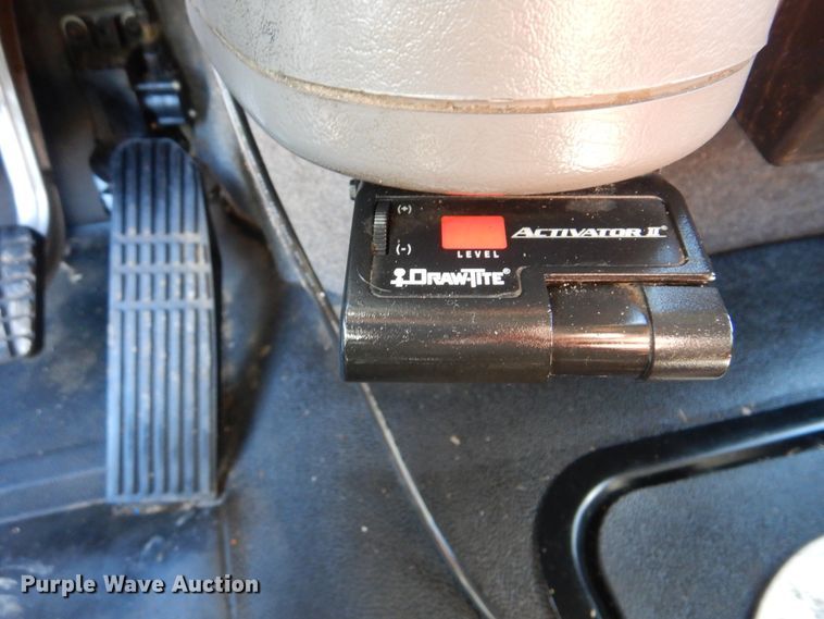 image for item HX9057 2012 Freightliner Business Class M2  crane truck