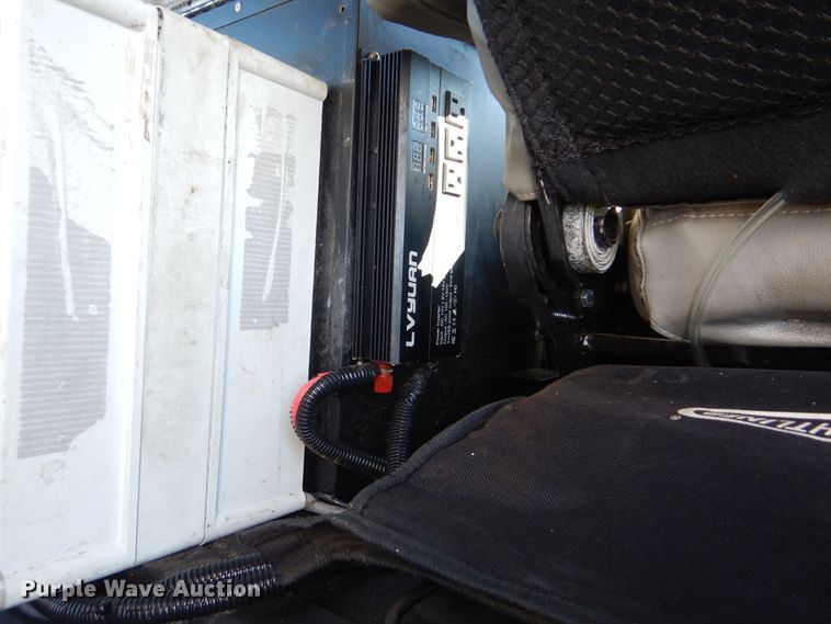 image for item HX9057 2012 Freightliner Business Class M2  crane truck