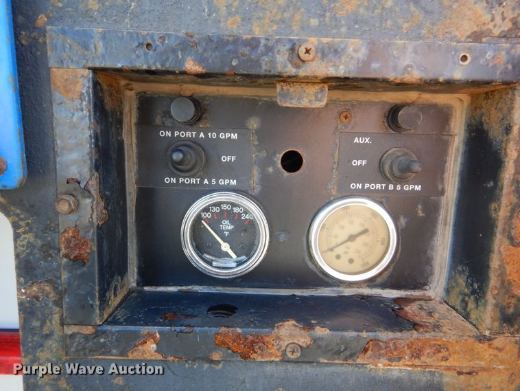 image for item HX9057 2012 Freightliner Business Class M2  crane truck