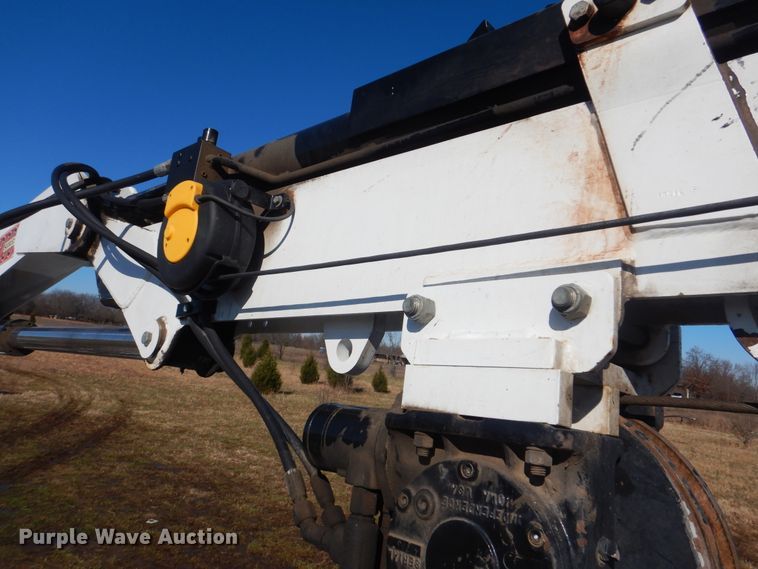 image for item HX9057 2012 Freightliner Business Class M2  crane truck