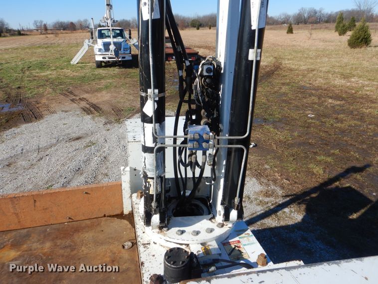 image for item HX9057 2012 Freightliner Business Class M2  crane truck