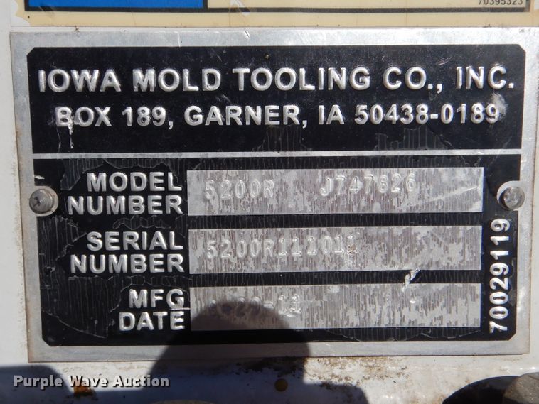 image for item HX9057 2012 Freightliner Business Class M2  crane truck