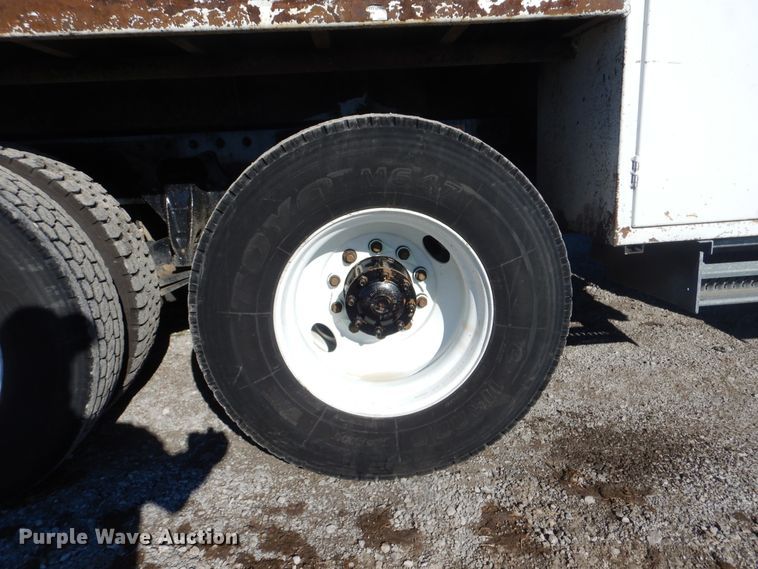 image for item HX9057 2012 Freightliner Business Class M2  crane truck