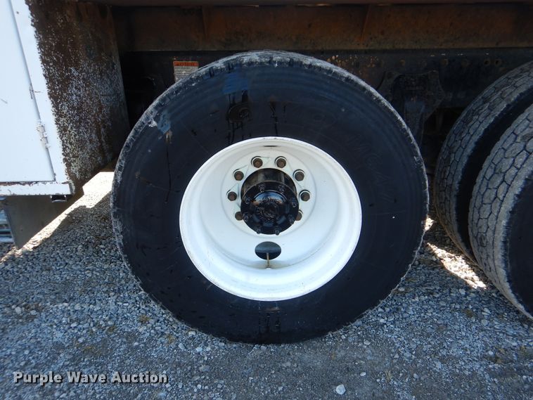 image for item HX9057 2012 Freightliner Business Class M2  crane truck