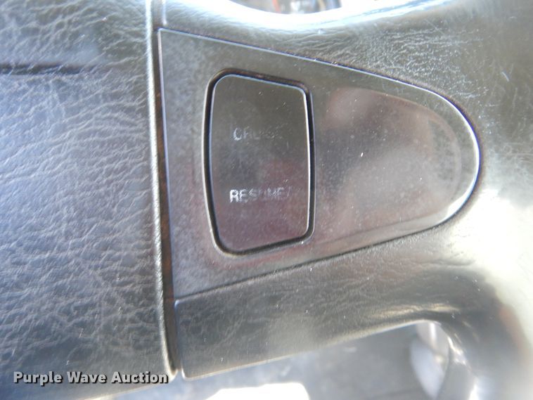 image for item HX9058 2009 International 4300  utility truck with crane