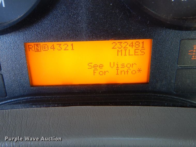 image for item HX9058 2009 International 4300  utility truck with crane