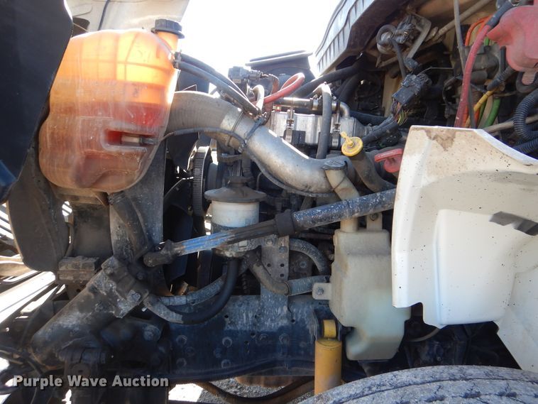 image for item HX9058 2009 International 4300  utility truck with crane