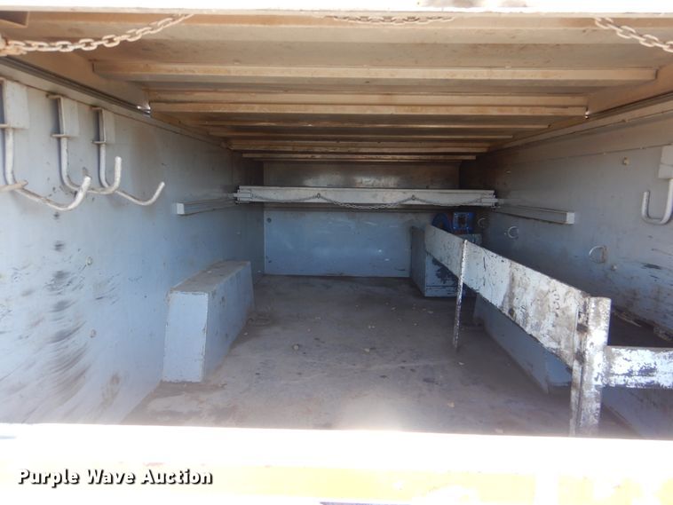 image for item HX9058 2009 International 4300  utility truck with crane