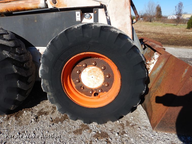 image for item HX9059 Bobcat 975  skid steer loader