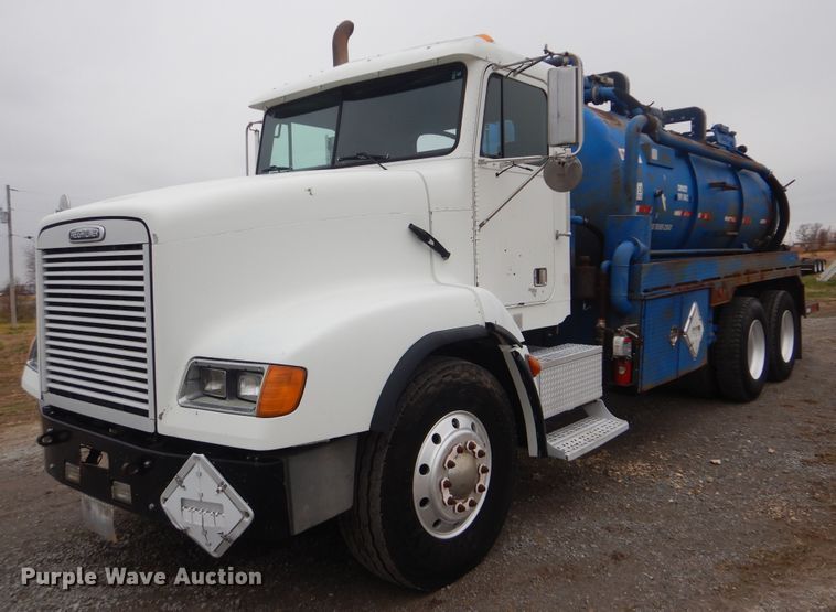 image for item HX9064 1998 Freightliner FLD  vacuum truck