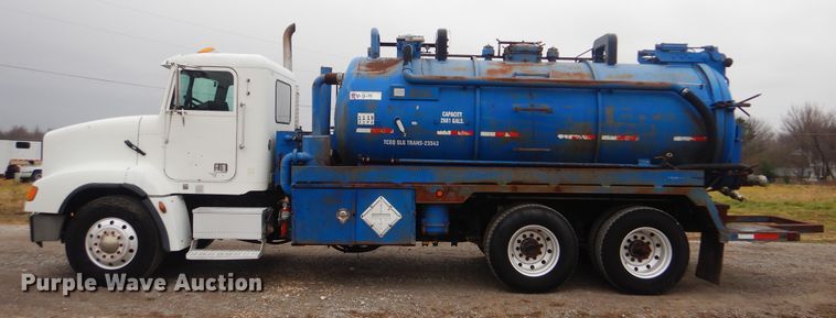 image for item HX9064 1998 Freightliner FLD  vacuum truck