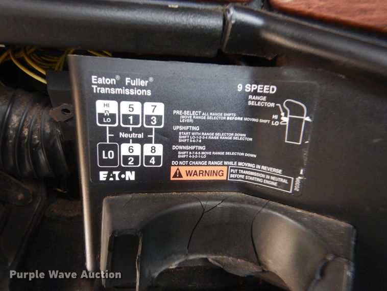 image for item HX9064 1998 Freightliner FLD  vacuum truck