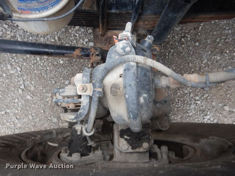 image for item HX9064 1998 Freightliner FLD  vacuum truck