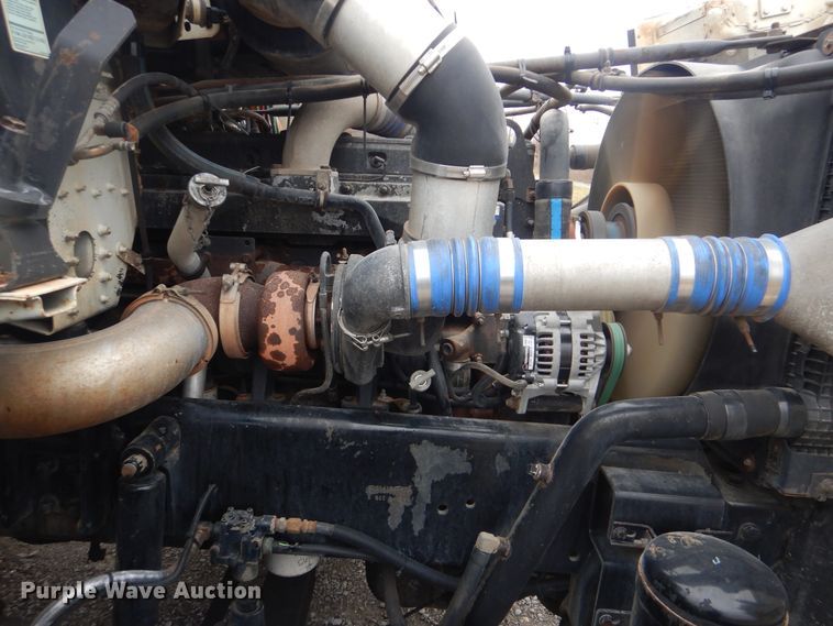 image for item HX9064 1998 Freightliner FLD  vacuum truck