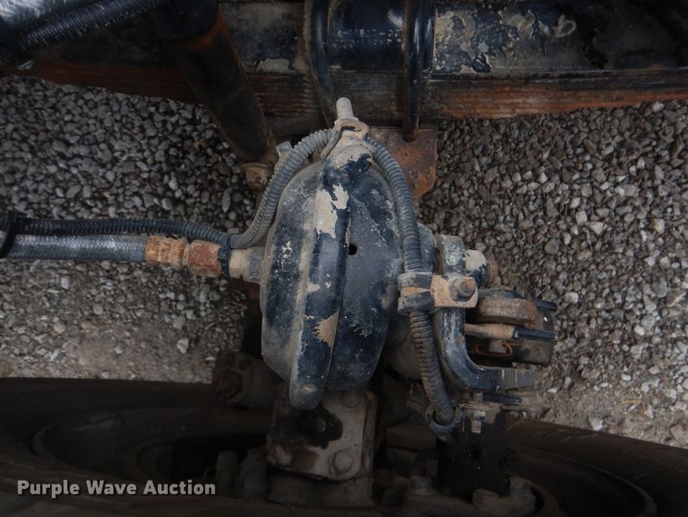 image for item HX9064 1998 Freightliner FLD  vacuum truck