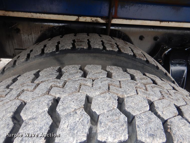 image for item HX9064 1998 Freightliner FLD  vacuum truck